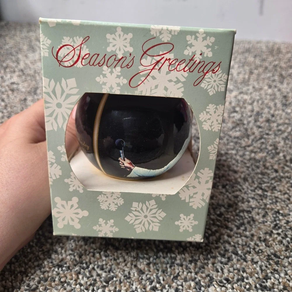 Vintage 1987 Elvis Presley Signatures of Christmas Ball Ornament in Box USA